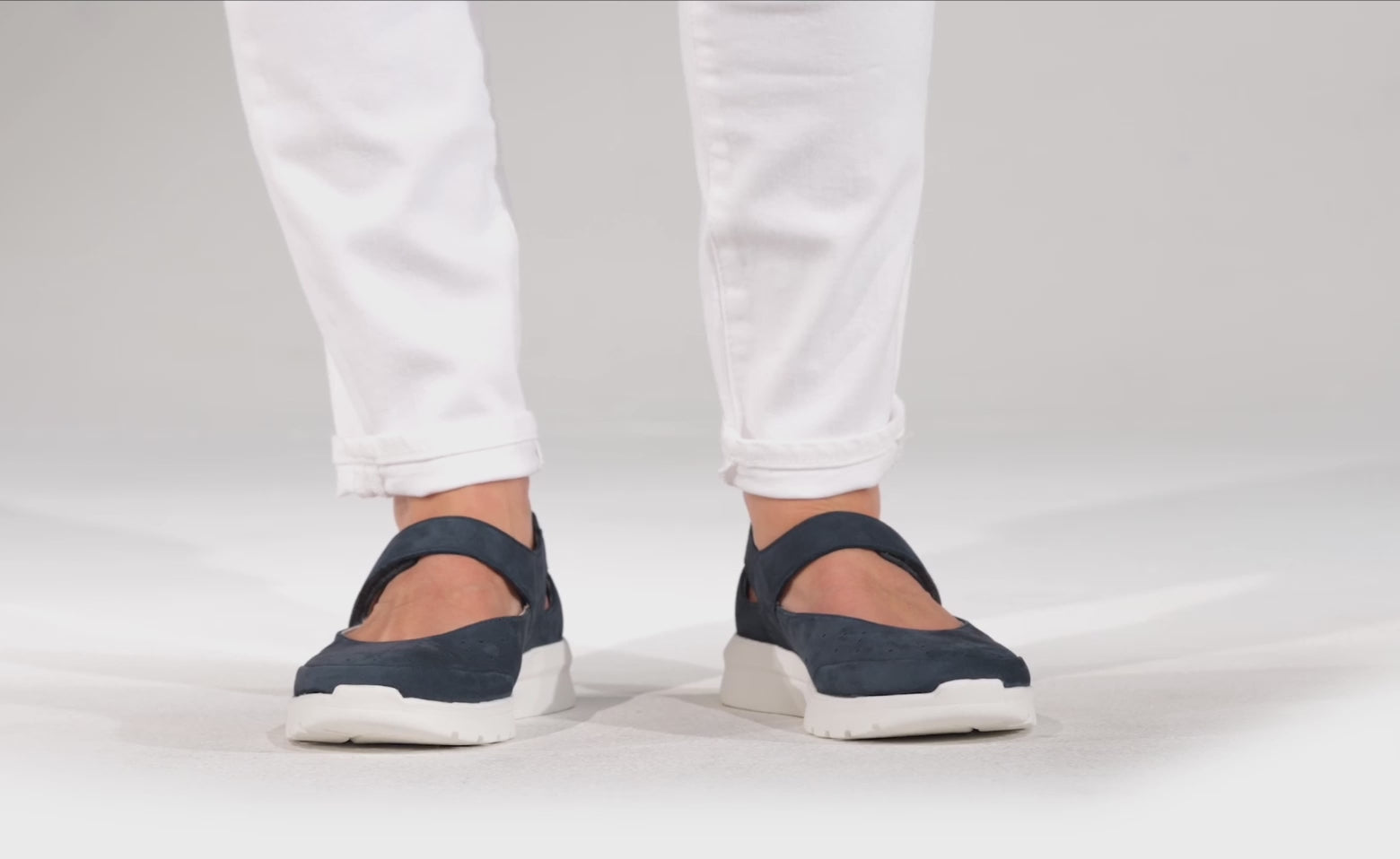 MEPHISTO MARSIA, LIGHT GREY NUBUCK